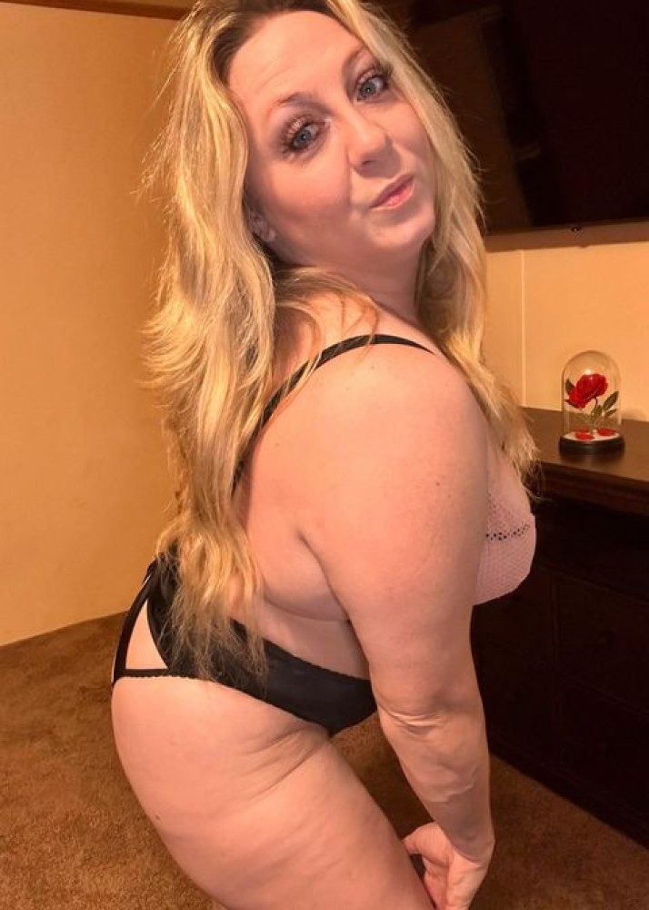 Индивидуалка Лена фото № 2 в городе Анапа